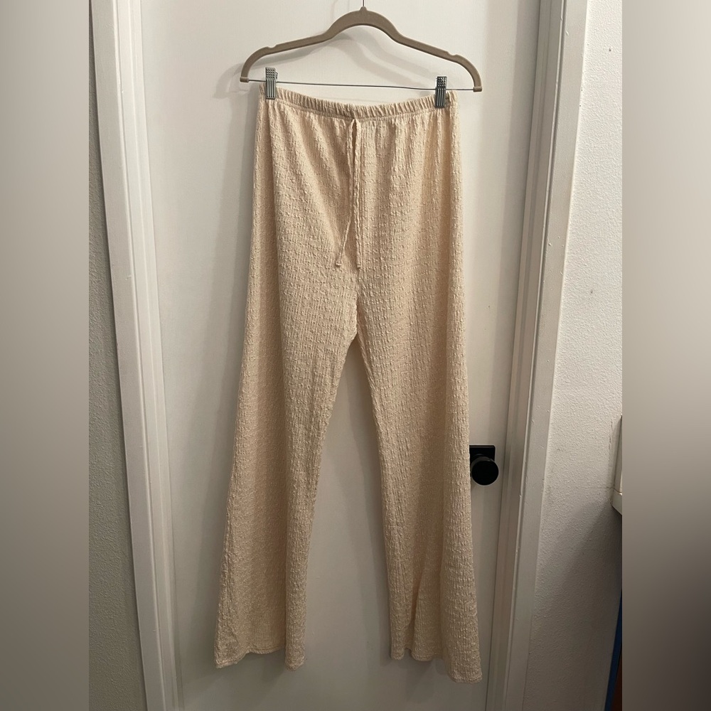 Boohoo Maternity Beige Textured Casual Bottoms